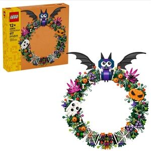 LEGO Halloween Wreath #40825 - NWT